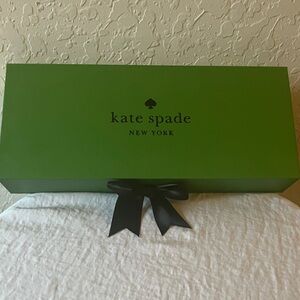 Kate Spade: EMPTY Green Magnetic Close Box- Black Bow- Gift Box